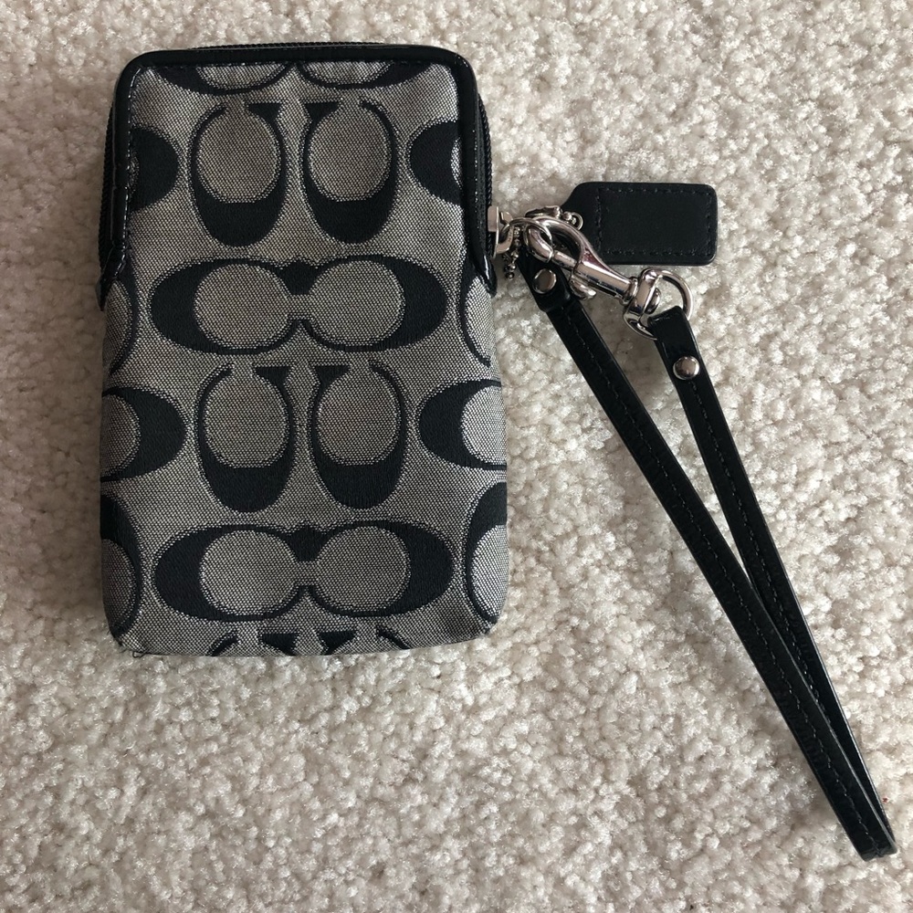 Coach Black Canvas Wristlet with leather detailing - Picture 2 of 3